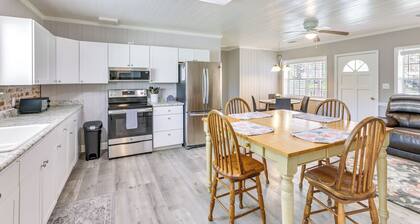 2 Mi to Mashes Sands Beach: Quiet Home w/ Dock!
