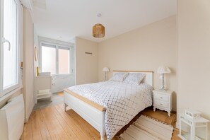 1 camera, ferro/asse da stiro, Wi-Fi gratuito, lenzuola