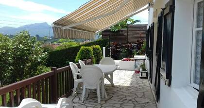 Quiet apartment, mountain view, near the bay of st jean de luz