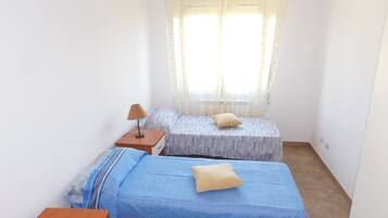 6 camere, ferro/asse da stiro, culla da viaggio, Wi-Fi gratuito