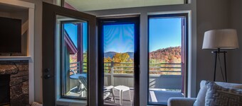 3 Bed 3 Bath Luxury Ski-In/Ski-out Condo Killington Sunrise Village Slopeside