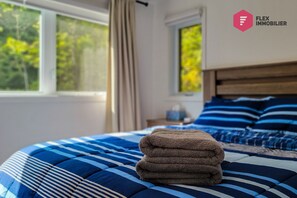 4 bedrooms, iron/ironing board, free WiFi, bed sheets - L'Arbre de la Montagne Orford / Ski Hiking Beaches (Orford)