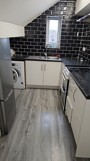 Private kitchen - Stodio flat (Small Heath)