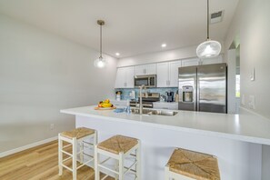 Fridge, microwave, stovetop, dishwasher - Hernando Beach Waterfront Home w/ Boat Dock & Deck (Hernando Beach)