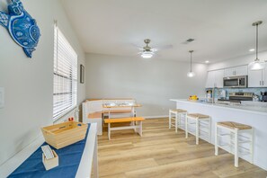 Fridge, microwave, stovetop, dishwasher - Hernando Beach Waterfront Home w/ Boat Dock & Deck (Hernando Beach)
