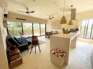 TV, books, stereo - RELAX TULUM apartment, 2 bedrooms with a huge 4000 ft rooftop, pools, BBQ, and jungle view (Tulum)