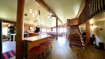 Panoramic Room | Individually decorated, individually furnished, blackout drapes