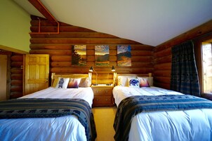 Premium Room | Individually decorated, individually furnished, blackout drapes