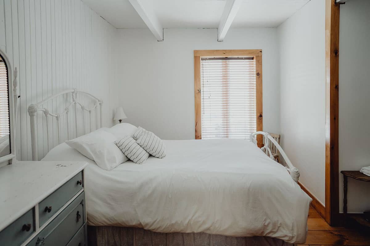 Comfort Room, Garden View
