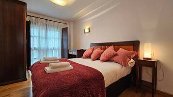 3 chambres, Wi-Fi gratuit, draps fournis