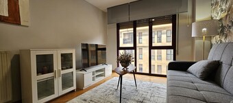 627A ALQU TEMPORADA Moderno Apto en Oviedo centro