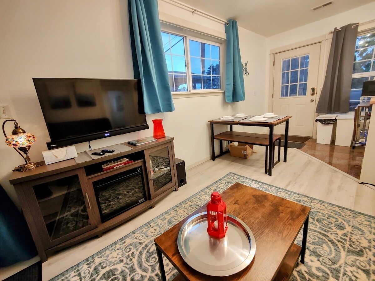 Hottub, Fast Wifi, Cozy & Convenient-casita Morado - Portland, OR