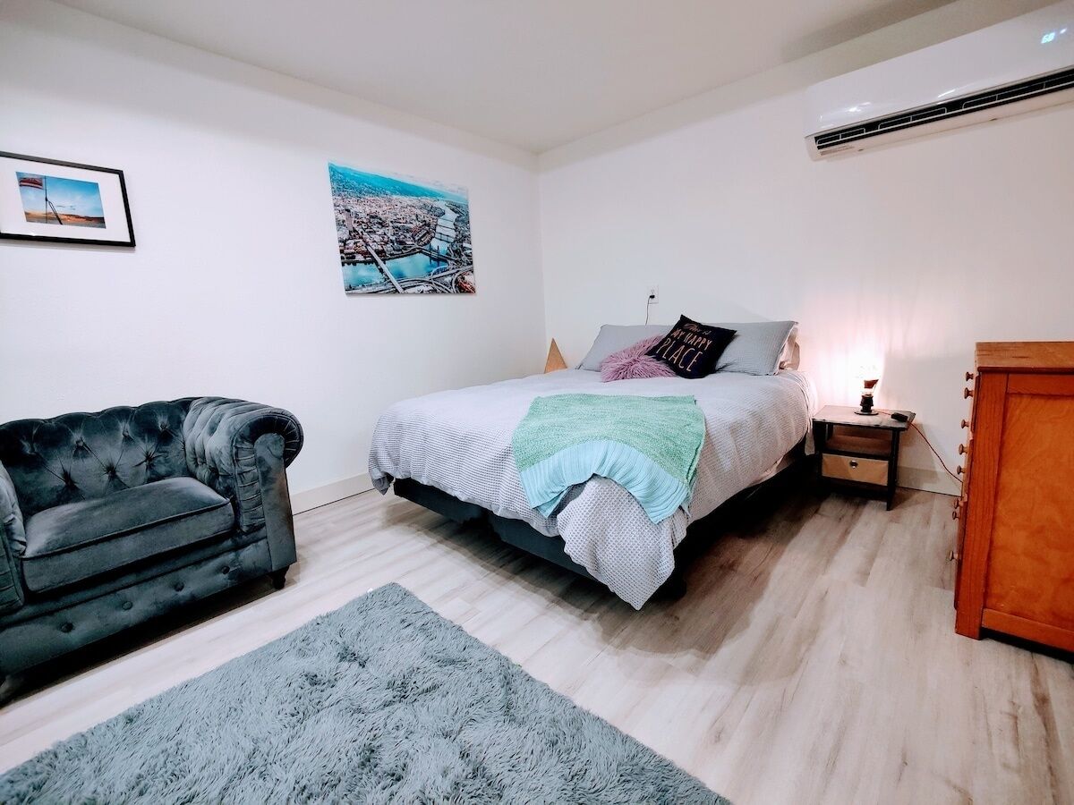 1 chambre, bureau, fer et planche à repasser, Wi-Fi