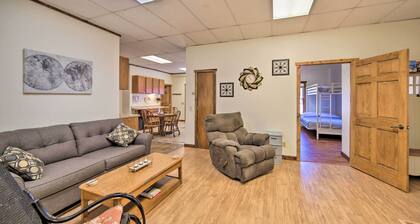 2 Mi to Ice Caves: Pet-friendly Eben Junction Apt