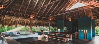 Awesome private design house in Palomino.