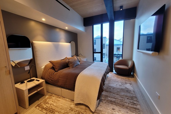 2 bedrooms, desk, free WiFi, bed sheets