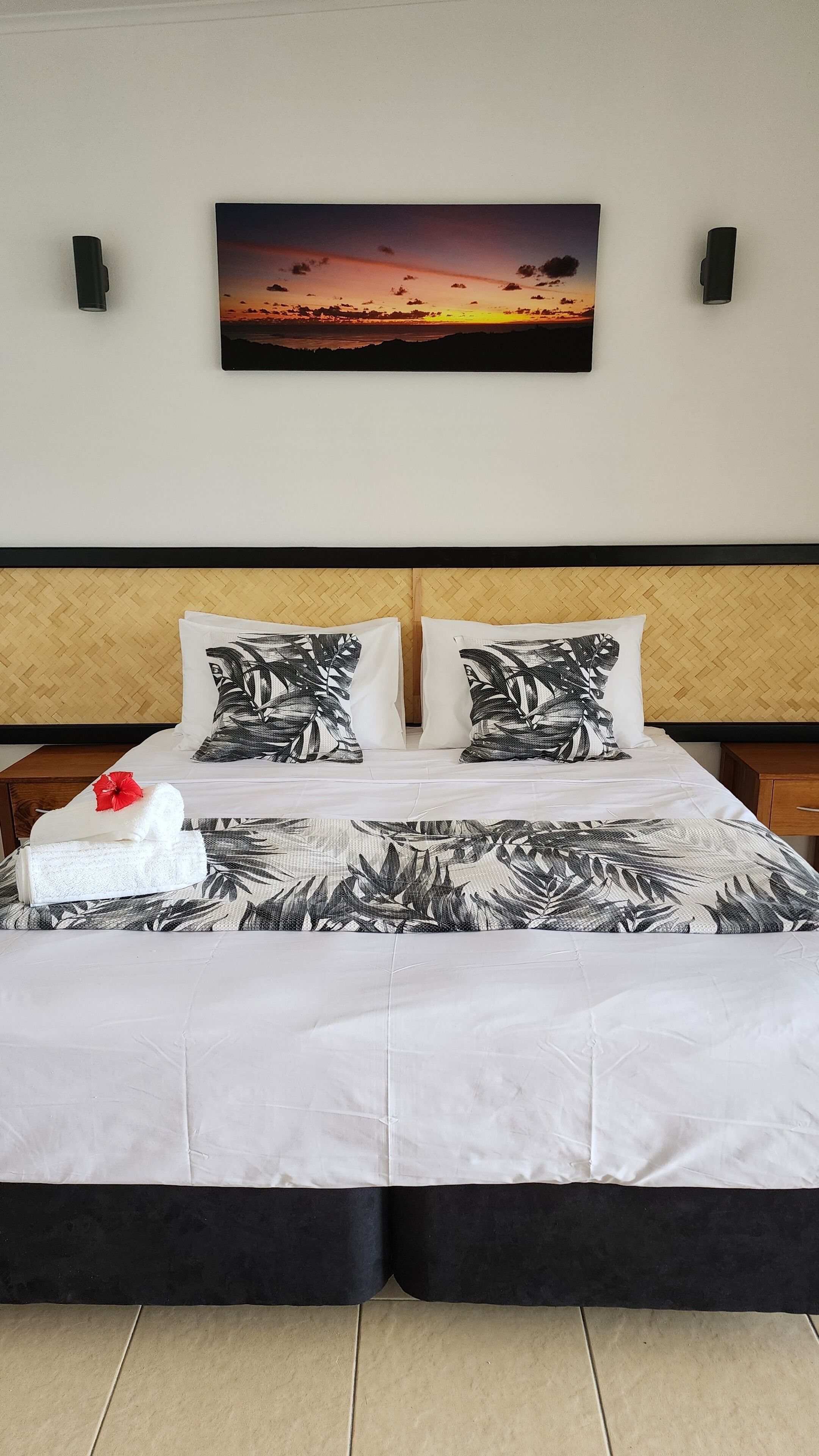 Premium Room, Lagoon View, Beachfront
