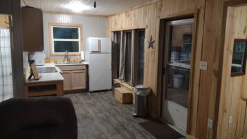 Frigorífic, microones, forn i placa de cuina