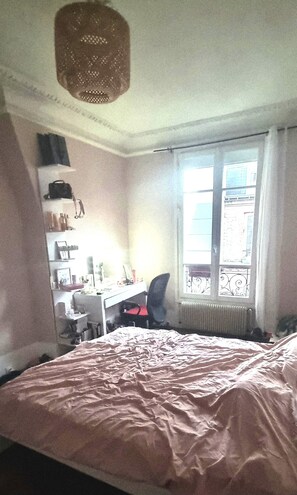 2 Schlafzimmer, Schreibtisch, Bügeleisen/Bügelbrett, kostenloses WLAN