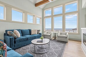 Superior House | Living area - The Tides by KEES Vacations (Kill Devil Hills)