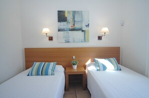 3 chambres, fer et planche Ă repasser, Wi-Fi gratuit, draps fournis
