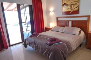 2 bedrooms, in-room safe, iron/ironing board, free WiFi