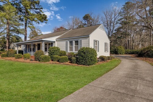 Large house with ample parking, game room, and 2 living rooms. Great for groups.