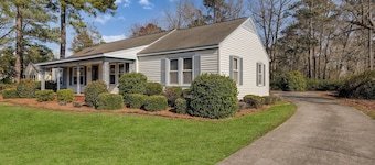 Large house with ample parking, game room, and 2 living rooms. Great for groups.