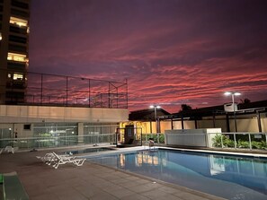 2 outdoor pools, pool umbrellas, pool loungers - Velutti Maldivas - Penha - SC (Penha)