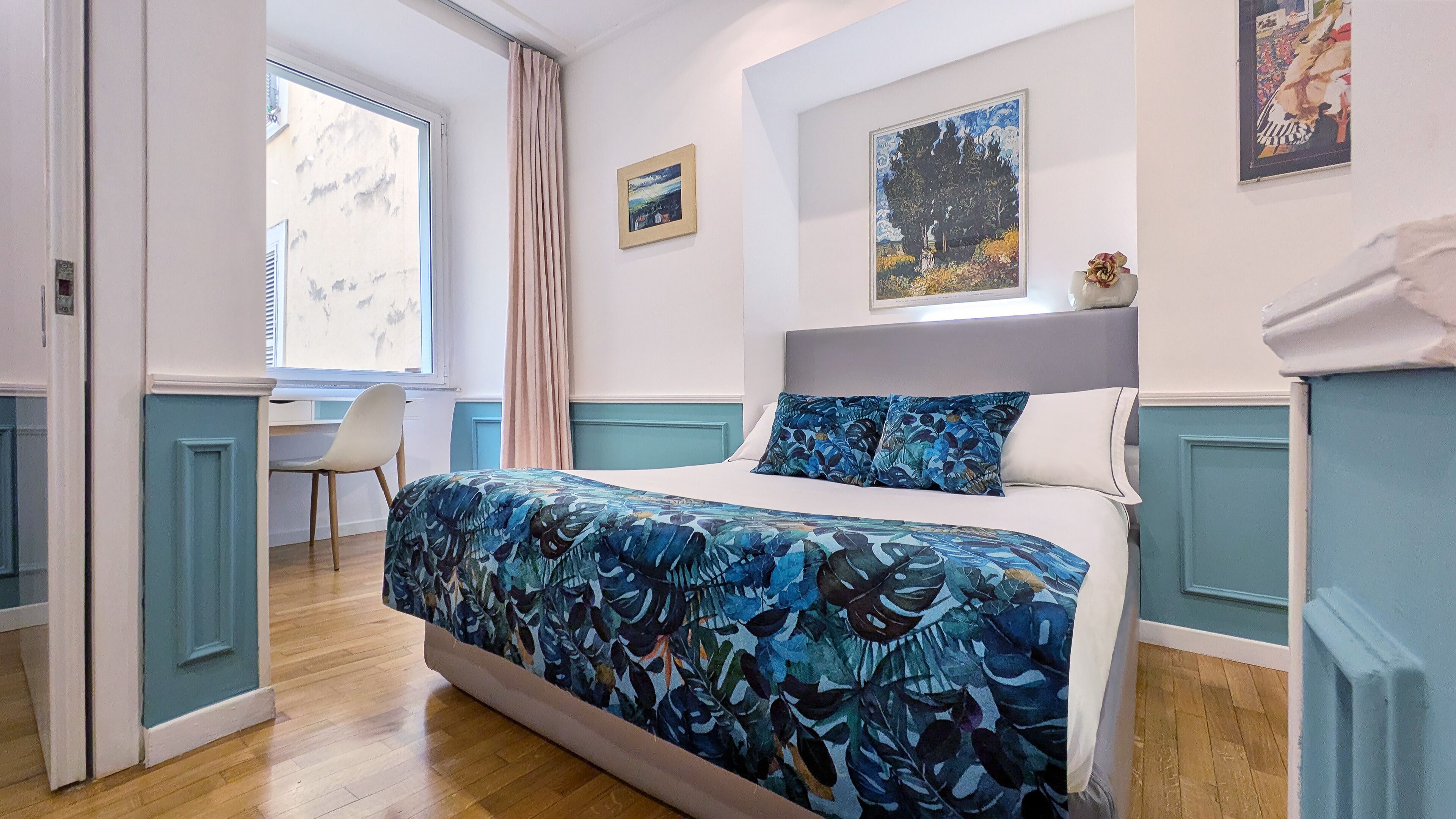 1 bedroom, in-room safe, iron/ironing board, free WiFi