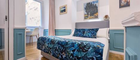 1 bedroom, in-room safe, iron/ironing board, free WiFi