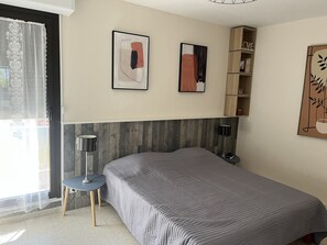 2 bedrooms, iron/ironing board - Appartement 48m2 Centre Ville Équipe 4/6 Personnes (Balaruc-les-Bains)