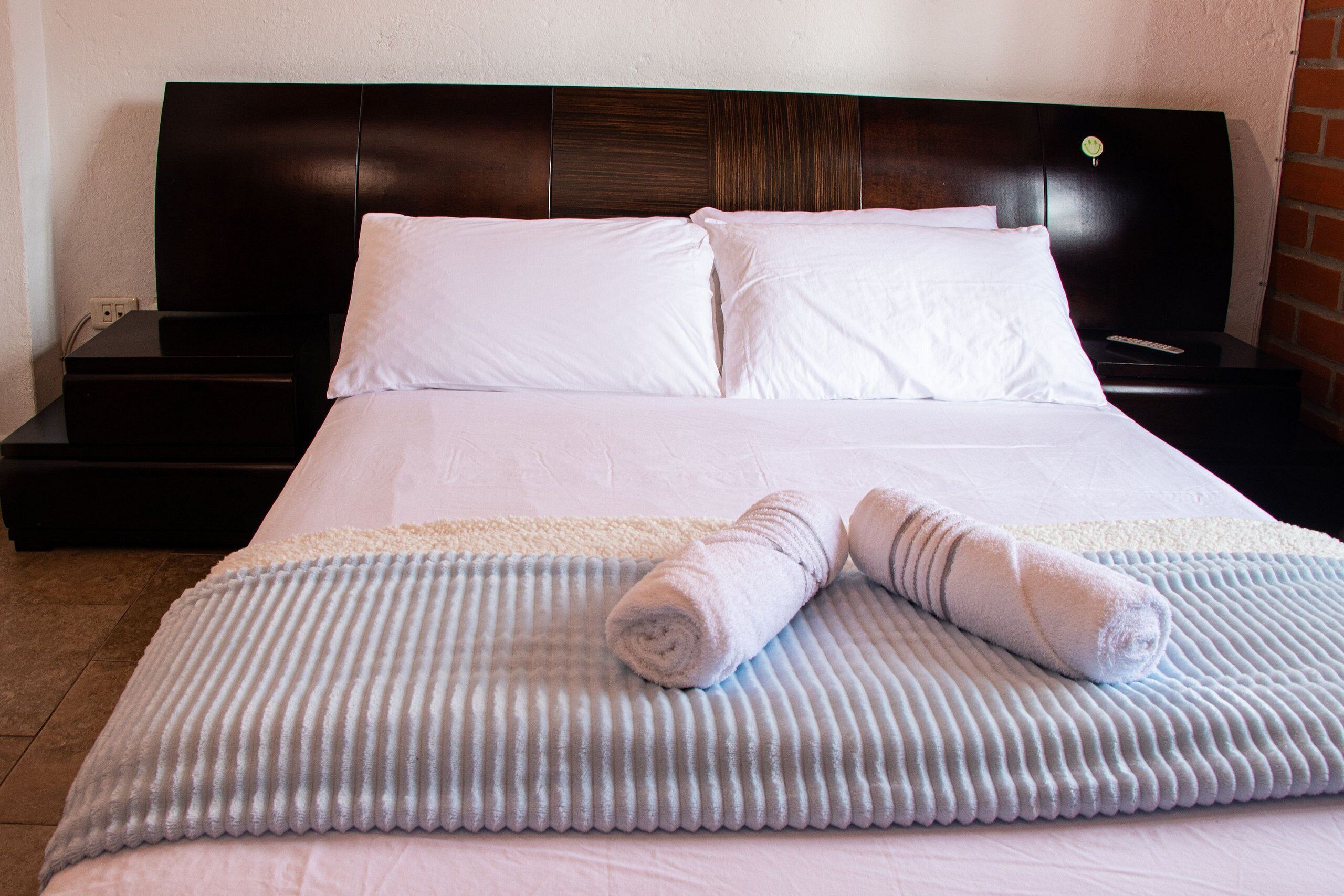 Basic Apartment | 2 bedrooms, in-room safe, iron/ironing board, free WiFi