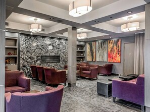 Interior - Summit Hideaway- hot tub, pool w slide, amazing view, gym, 1BR, sleeps 4 -G222 (Canmore)