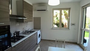 Private kitchen - Villa Salina + Panarea (Solfarelli)