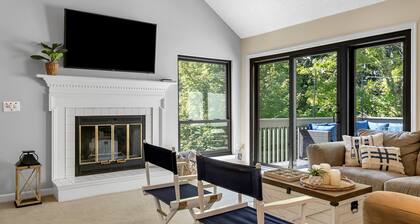 Keowee Key Townhouse- Lake, great deck, outdoor firetable & CLEMSON FOOTBALL!