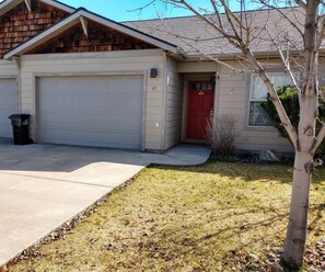 Exterior - The Westside Nest - Cozy and Convenient! (Bozeman)