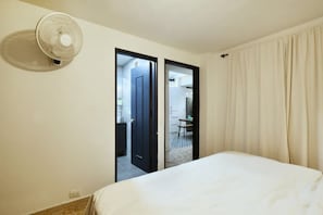 2 habitaciones, escritorio, wifi gratis y ropa de cama