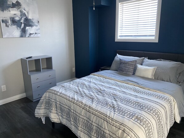 5 Schlafzimmer, Bügeleisen/Bügelbrett, kostenloses WLAN, Bettwäsche