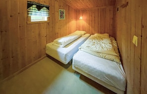 2 bedrooms
