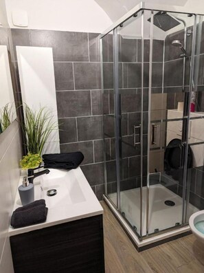 Free toiletries, hair dryer, towels, soap