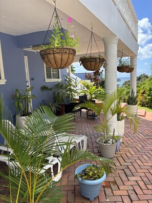Terrace/patio - LOCATION IS OUR BEST ACCOMODATION
        (Castries)