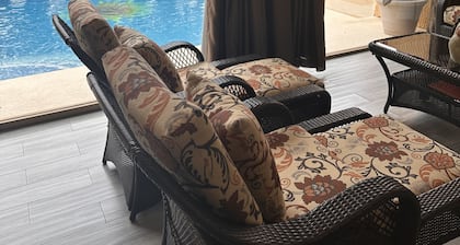 Located on El Cid golf course, private pool, minutes to the beach.