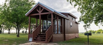 Exquisite Cabin, Enchanting Sunrises and Safari