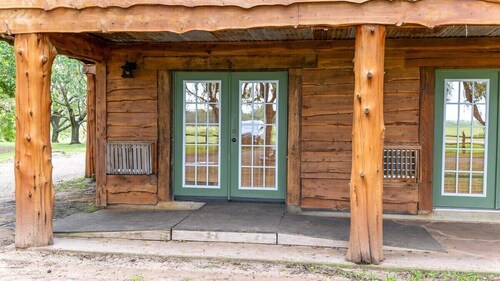 Farm House Room - ADA