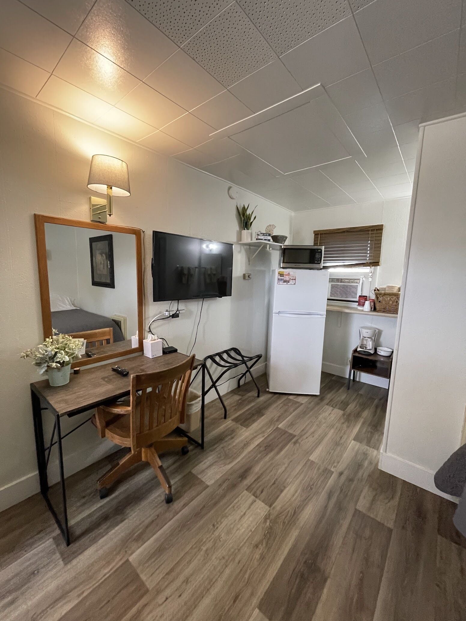 1 Queen Bed and 1 Twin Bed | 免费 WiFi、床单