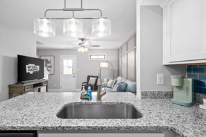 Smart TV - Peachers Place Townhomes (1000 Henry Place Blvd, #801) | Close to Ft. Campbell (Clarksville)