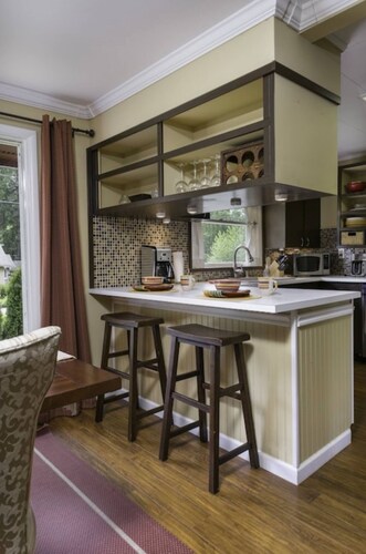 Near Fairhaven, Galbraith Trails, Lake, and Golf