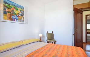 2 bedrooms, travel crib, free WiFi, bed sheets - Lovely home in Borgetto with WiFi (Borgetto)