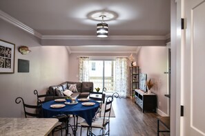 Interior - Renovated Townhome by the Bay (Panama City)